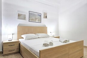 Two Bedroom Apartment With Sea View-021