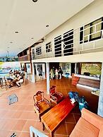 Vang Vieng Sky Mountain View Hotel