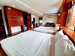 Vang Vieng Sky Mountain View Hotel