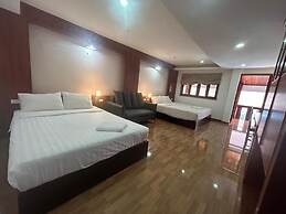 Vang Vieng Sky Mountain View Hotel