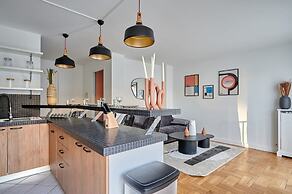 Apartment in the 16th Area Residential District