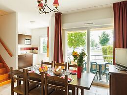 Cosy Wellness Retreat With Balcony