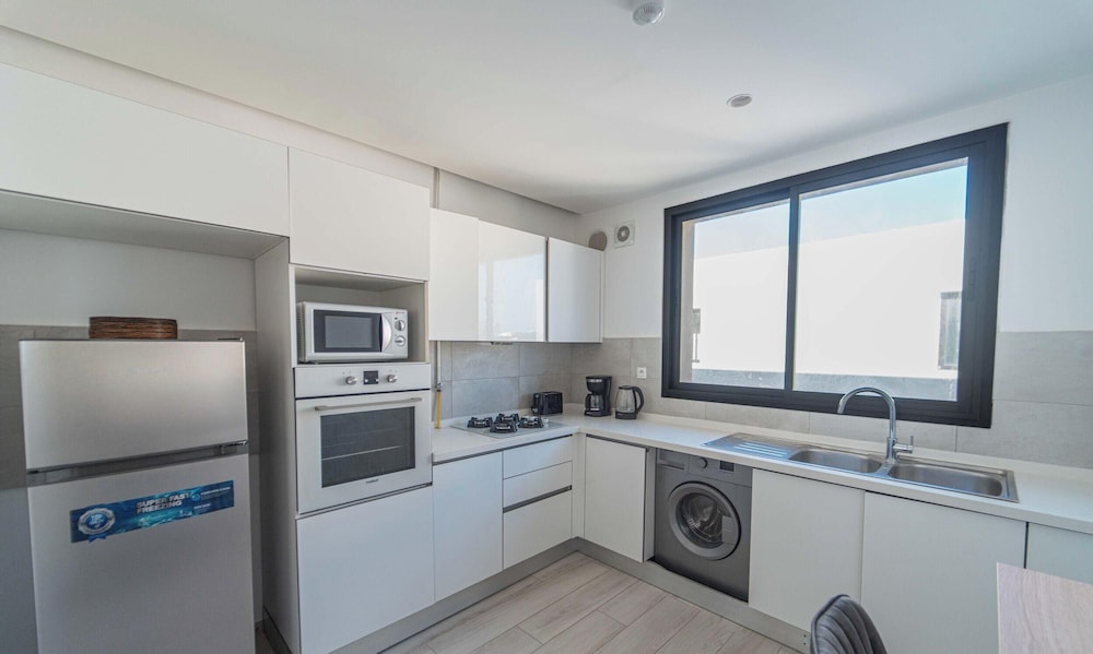 New 2BR Apt Parking Netflix La Marsa
