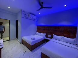 Hotel Midnight Lodging & Boarding