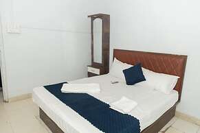 Hotel Midnight Lodging & Boarding