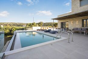 Carob Luxury Villas