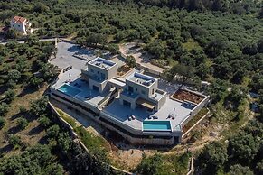 Carob Luxury Villas