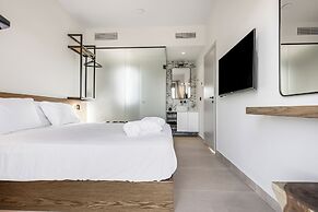 Carob Luxury Villas