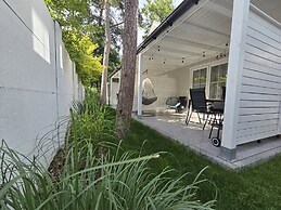 Large Holiday Homes With Beautiful Gardens