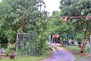 Hideaway Village Homestay