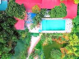Hideaway Village Homestay