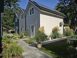 Comfortable Houses With Terraces