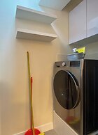 Upper Modern Stay by Wynwood House