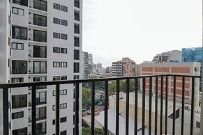 Upper Modern Stay by Wynwood House