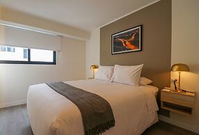 Upper Modern Stay by Wynwood House