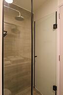 Upper Modern Stay by Wynwood House