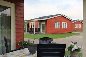 Country Holiday Home With Shared Pool