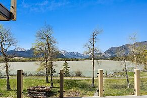 Sisu Lodge by Canmore Premier