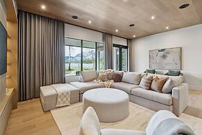 Sisu Lodge by Canmore Premier