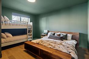 Sisu Lodge by Canmore Premier