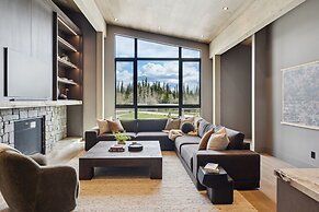 Sisu Lodge by Canmore Premier