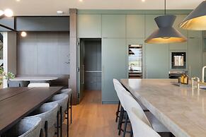 Sisu Lodge by Canmore Premier