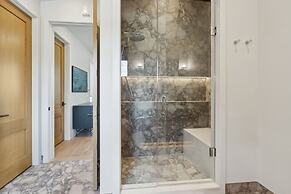 Sisu Lodge by Canmore Premier