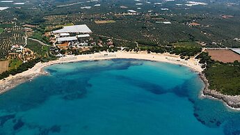 Dioni s Haven - Sunny Retreat With Balcony