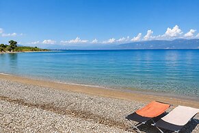 Alio Seaside Maisonette Steps From Diakopto Beach