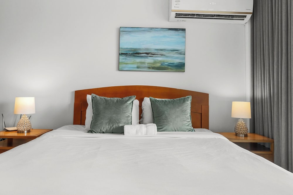 Condado Lagoon - Waterfront Escape
