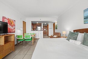Condado Lagoon - Waterfront Escape