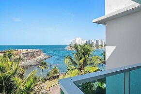 Condado Lagoon - Waterfront Escape