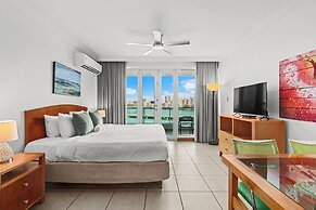 Condado Lagoon - Waterfront Escape