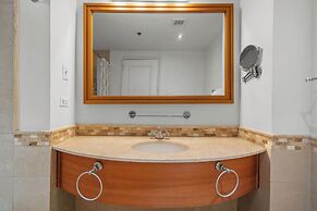 Condado Lagoon - Waterfront Escape
