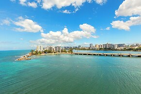 Condado Lagoon - Waterfront Escape