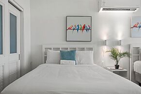 Condado Lagoon - Waterfront Escape