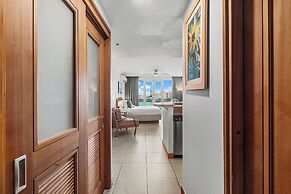 Condado Lagoon - Waterfront Escape