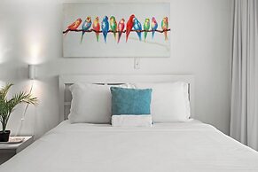 Condado Lagoon - Waterfront Escape