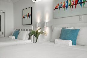 Condado Lagoon - Waterfront Escape