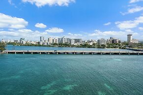 Condado Lagoon - Waterfront Escape