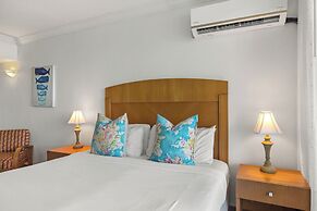 Condado Lagoon - Waterfront Escape