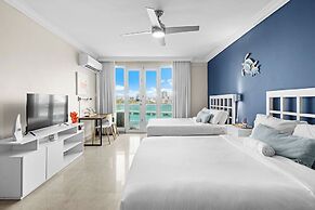 Condado Lagoon - Waterfront Escape