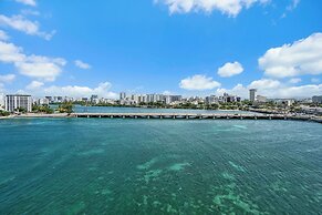 Condado Lagoon - Waterfront Escape