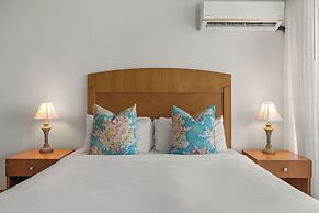 Condado Lagoon - Waterfront Escape