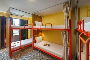 Downtown Hostel & Rooftop Bar