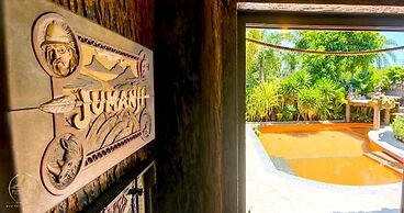 MANJILAND Luxury Pool Villa Pattaya