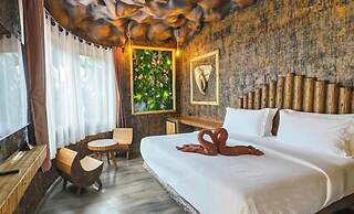 MANJILAND Luxury Pool Villa Pattaya