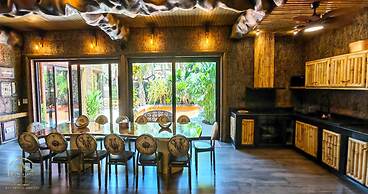 MANJILAND Luxury Pool Villa Pattaya
