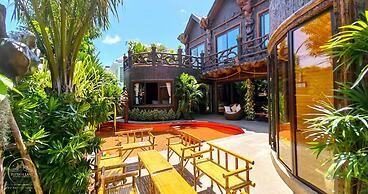 MANJILAND Luxury Pool Villa Pattaya