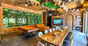 MANJILAND Luxury Pool Villa Pattaya